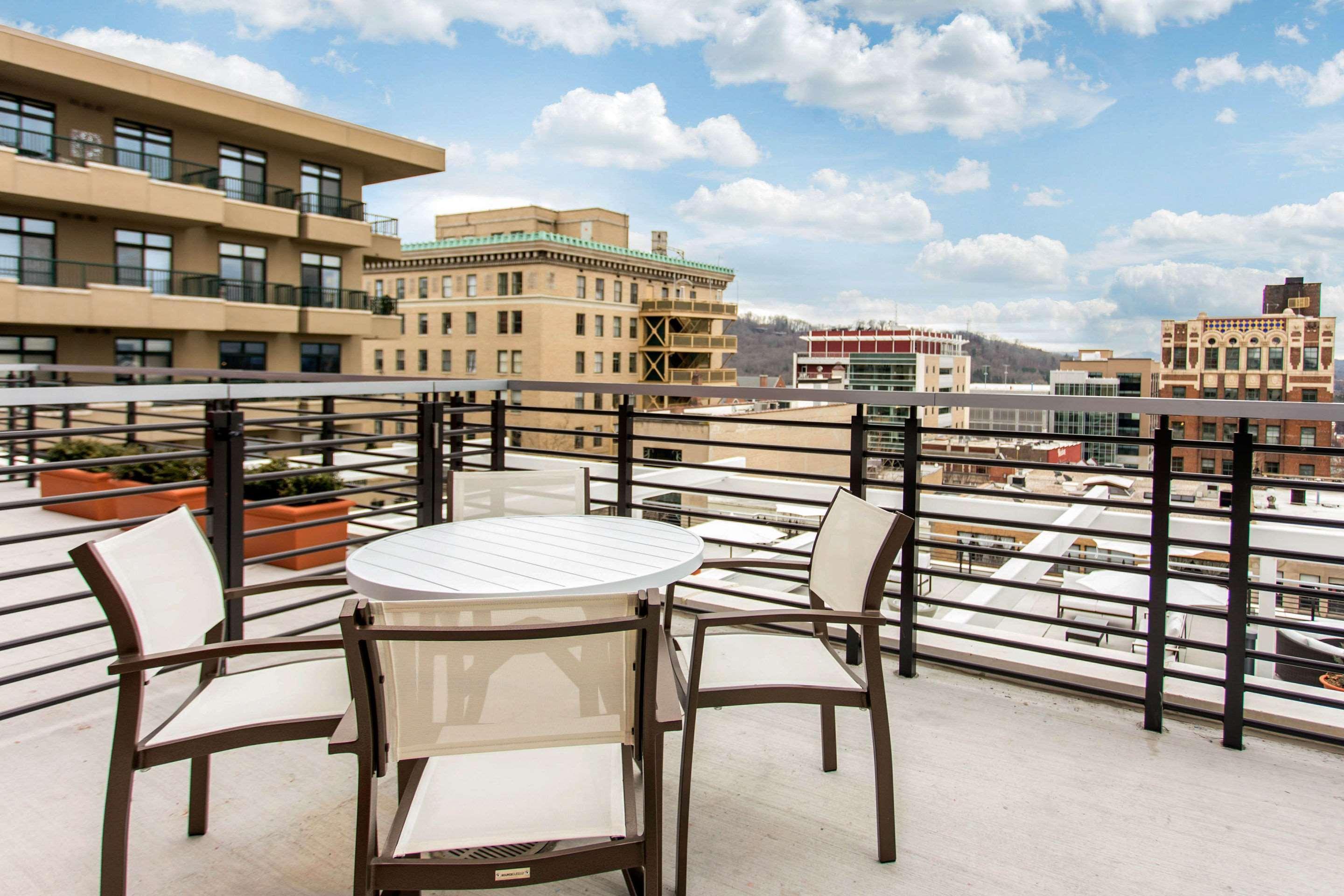 Cambria Hotel Downtown Asheville Exterior foto